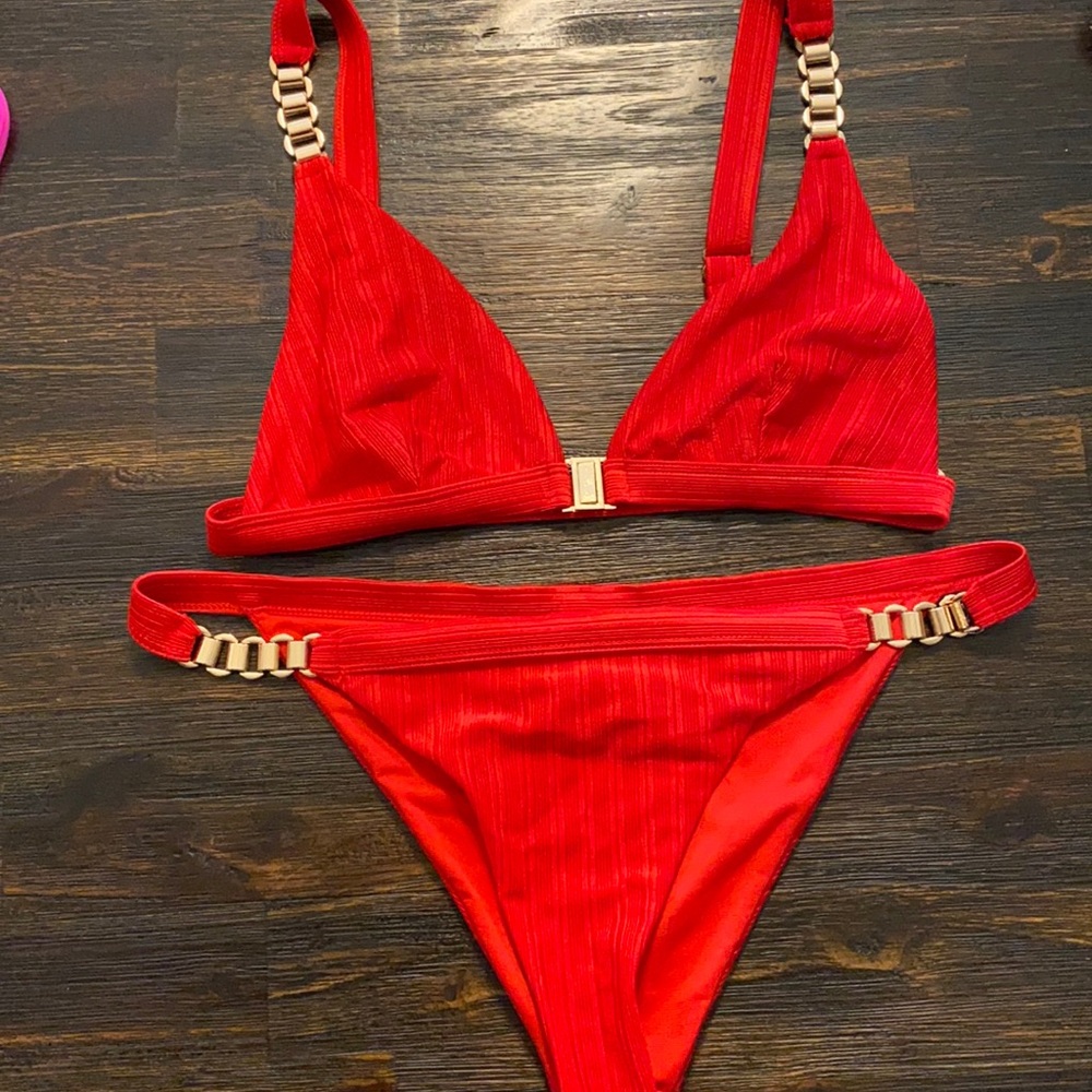 Red River Island Bikini Fits like a Medium